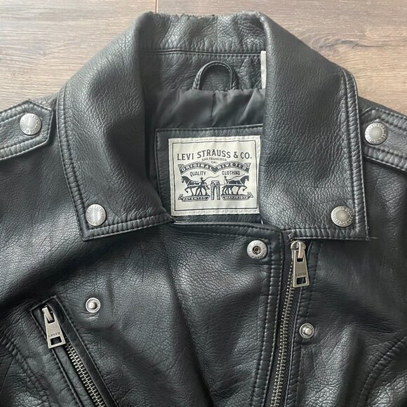 LEVI STRAUSS CLASSIC FAUX LEATHER ASYMMETRICAL MOTO JACKET - BLACK - Picture 4 of 10
